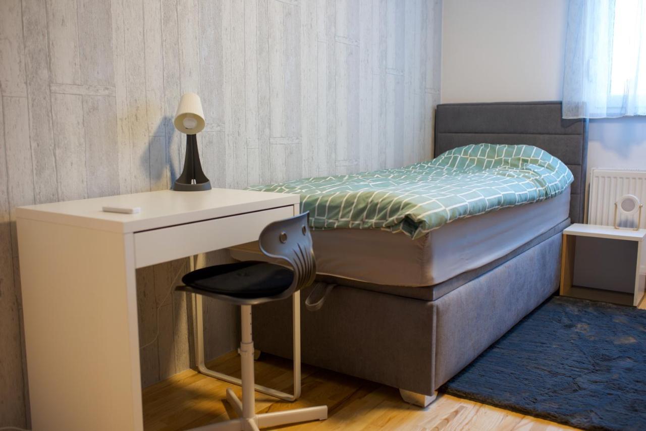 Apartman Plum - Self Check In, Free Parking Osijek Buitenkant foto